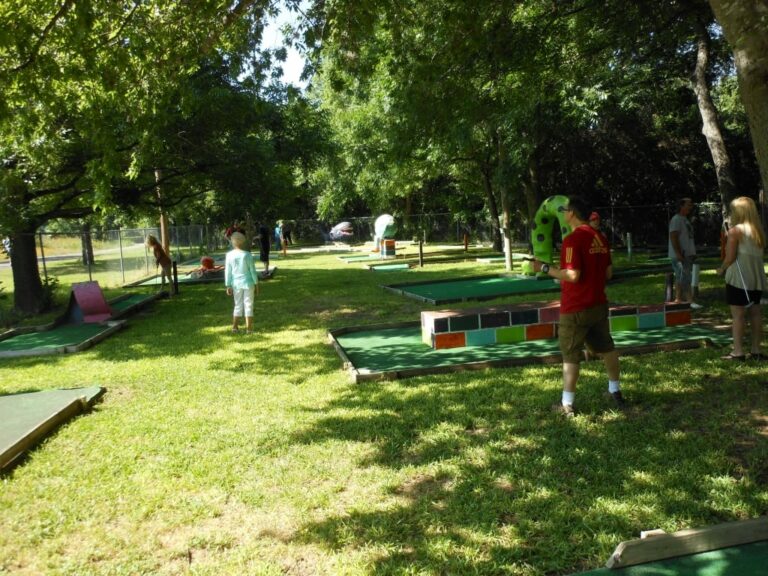 minigolfa 1 1024x768 1 768x576